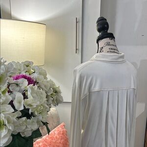 Carolina Herrera White Button-Up Blouse